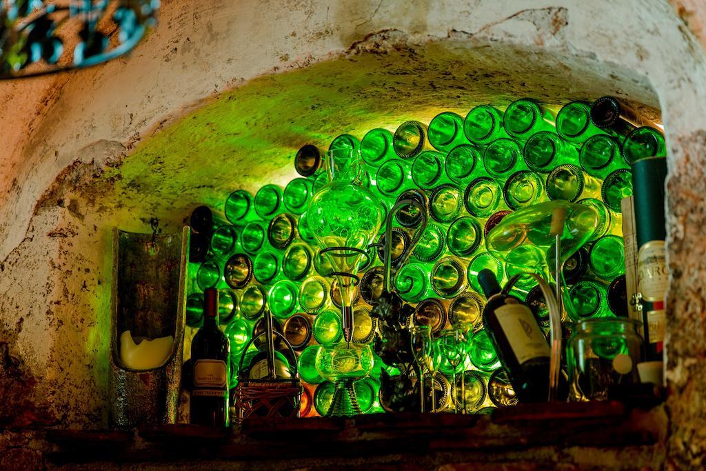 Gasthof Braeuer - Familie Eibensteiner Weißkirchen in Steiermark エクステリア 写真